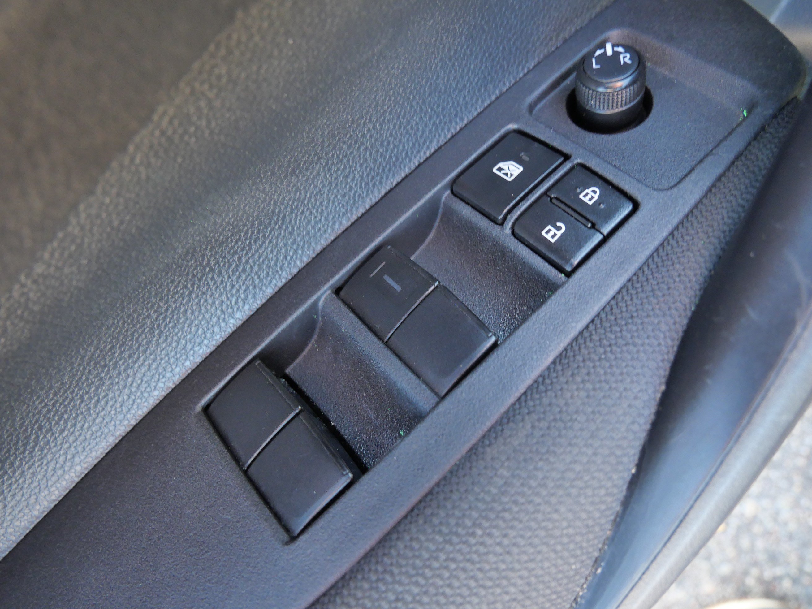 Certified 2025 Toyota Corolla LE FWD image 19