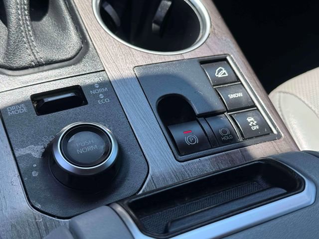 Used 2023 Toyota Highlander Platinum AWD/4WD image 34