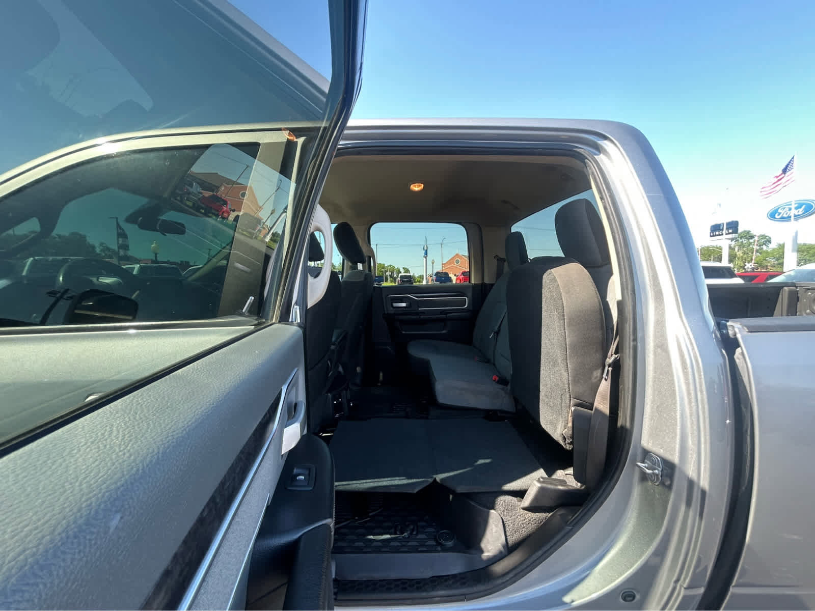 Used 2019 RAM 2500 Big Horn AWD/4WD image 10