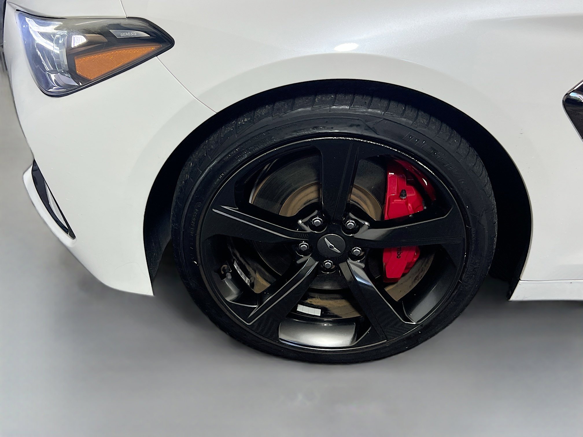 Used 2020 Genesis G70 3.3T w/ Sport Package image 13