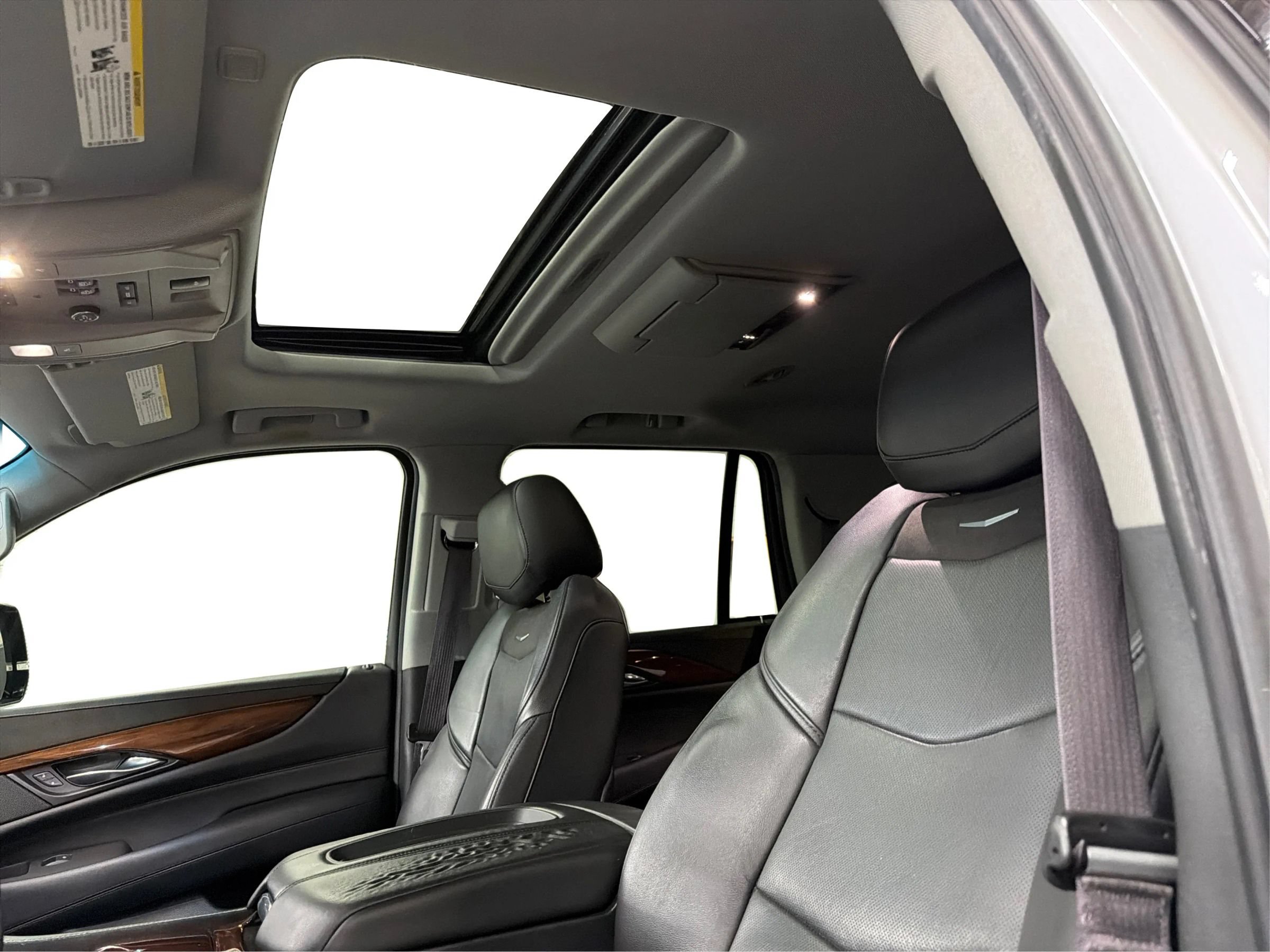 Used 2016 Cadillac Escalade Premium AWD/4WD image 44