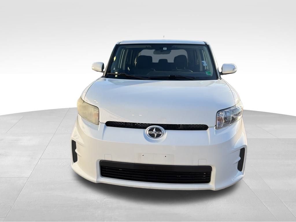 Used 2011 Scion xB image 9