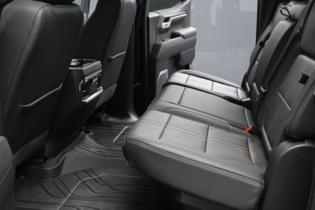 New 2025 Chevrolet Silverado 1500 High Country w/ Midnight Edition AWD/4WD image 26