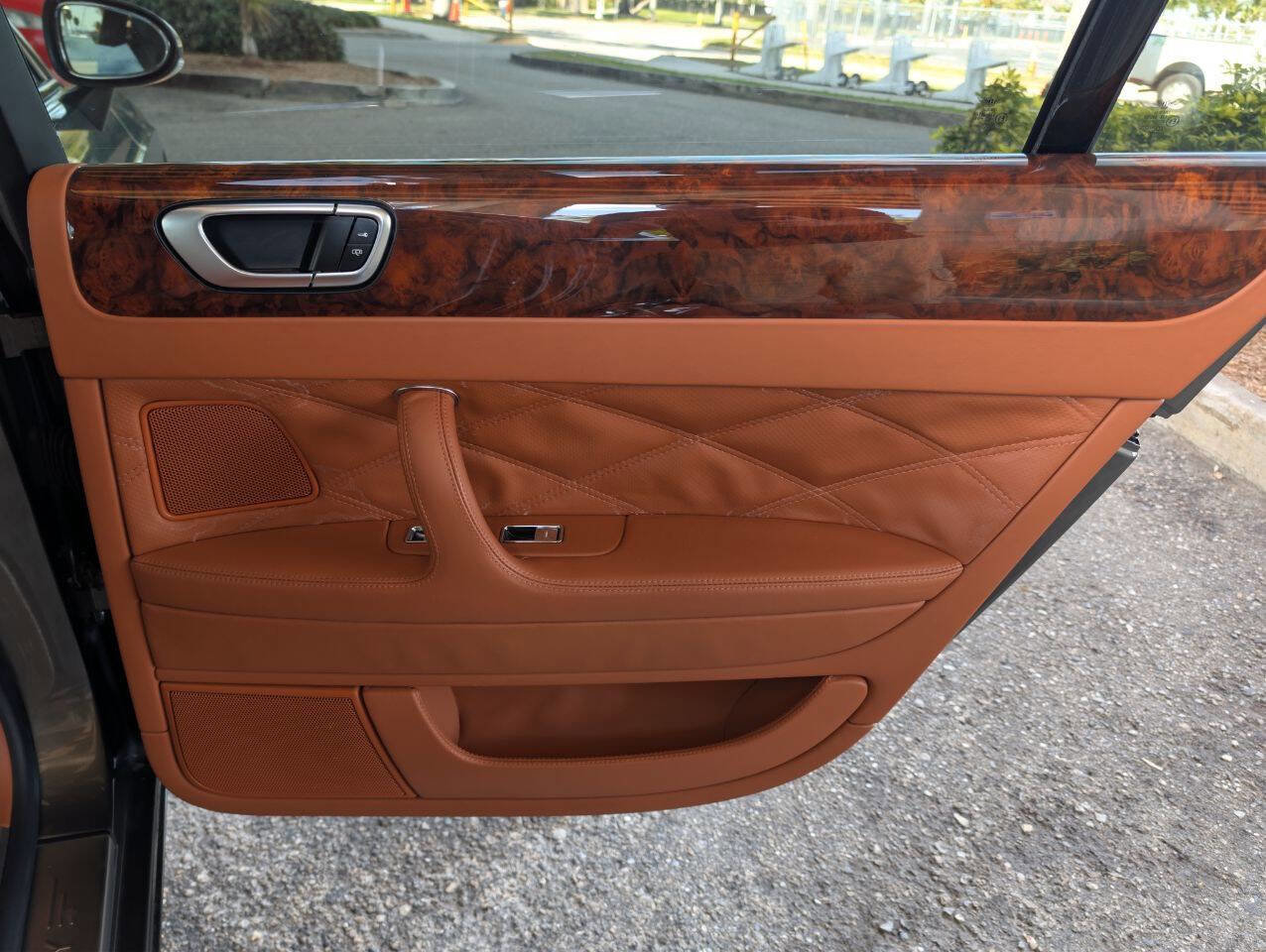 Used 2008 Bentley Flying Spur Flying Spur image 13