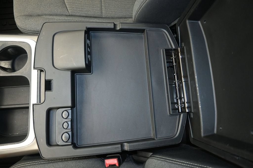 Used 2022 RAM 1500 Warlock AWD/4WD image 19