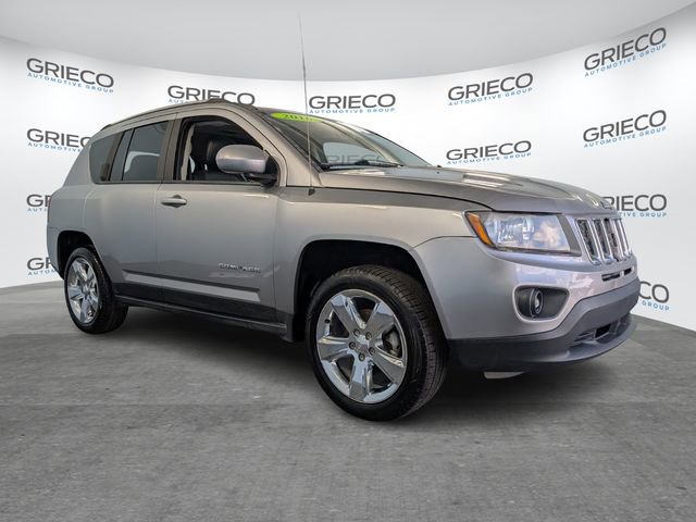 Used 2016 Jeep Compass Latitude w/ Sun/Sound Group image 1