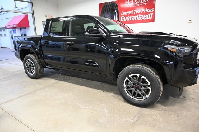 New 2026 Toyota Tacoma TRD Sport image 4