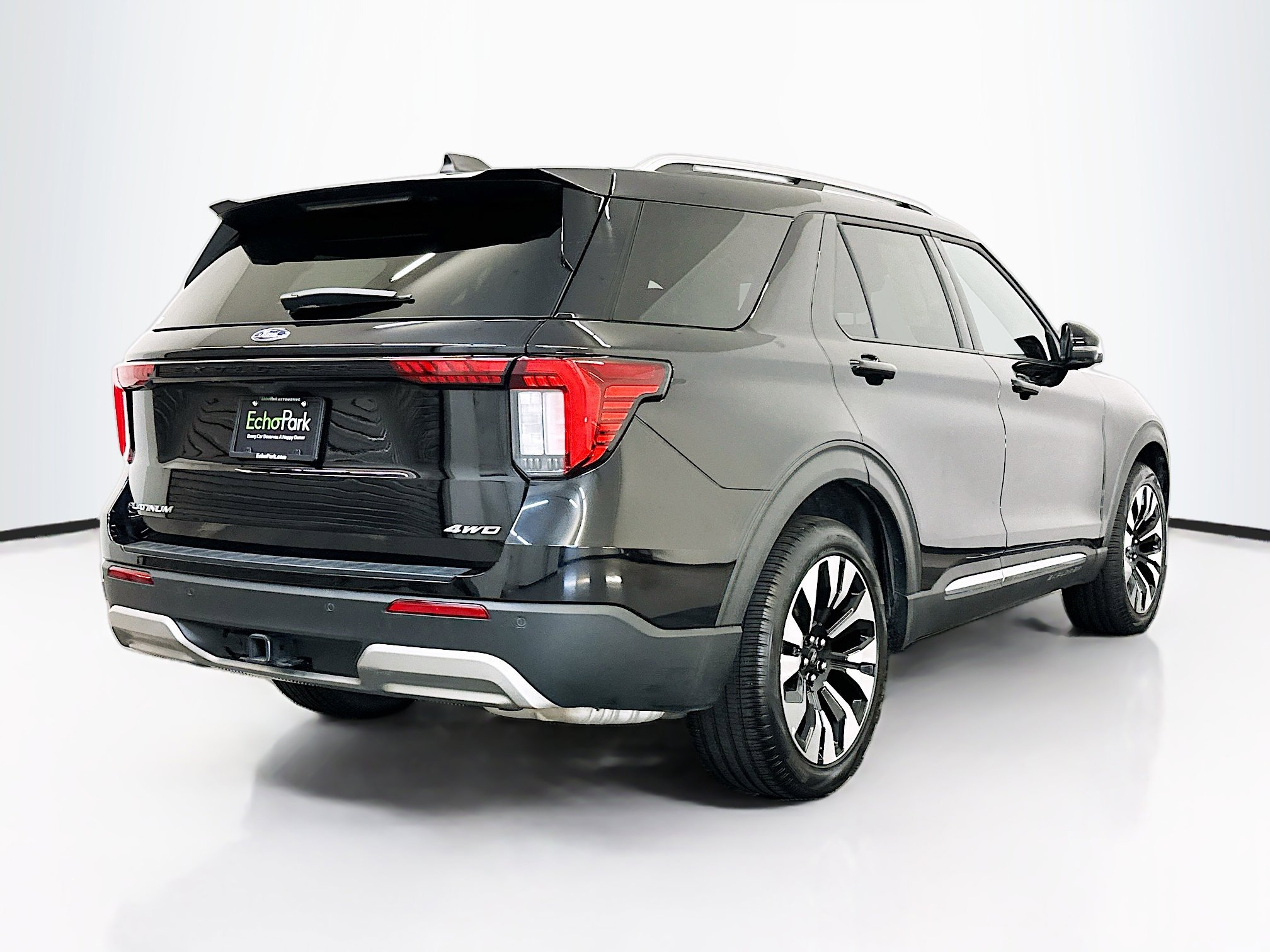 Used 2025 Ford Explorer Platinum w/ LUX Leather Package image 9