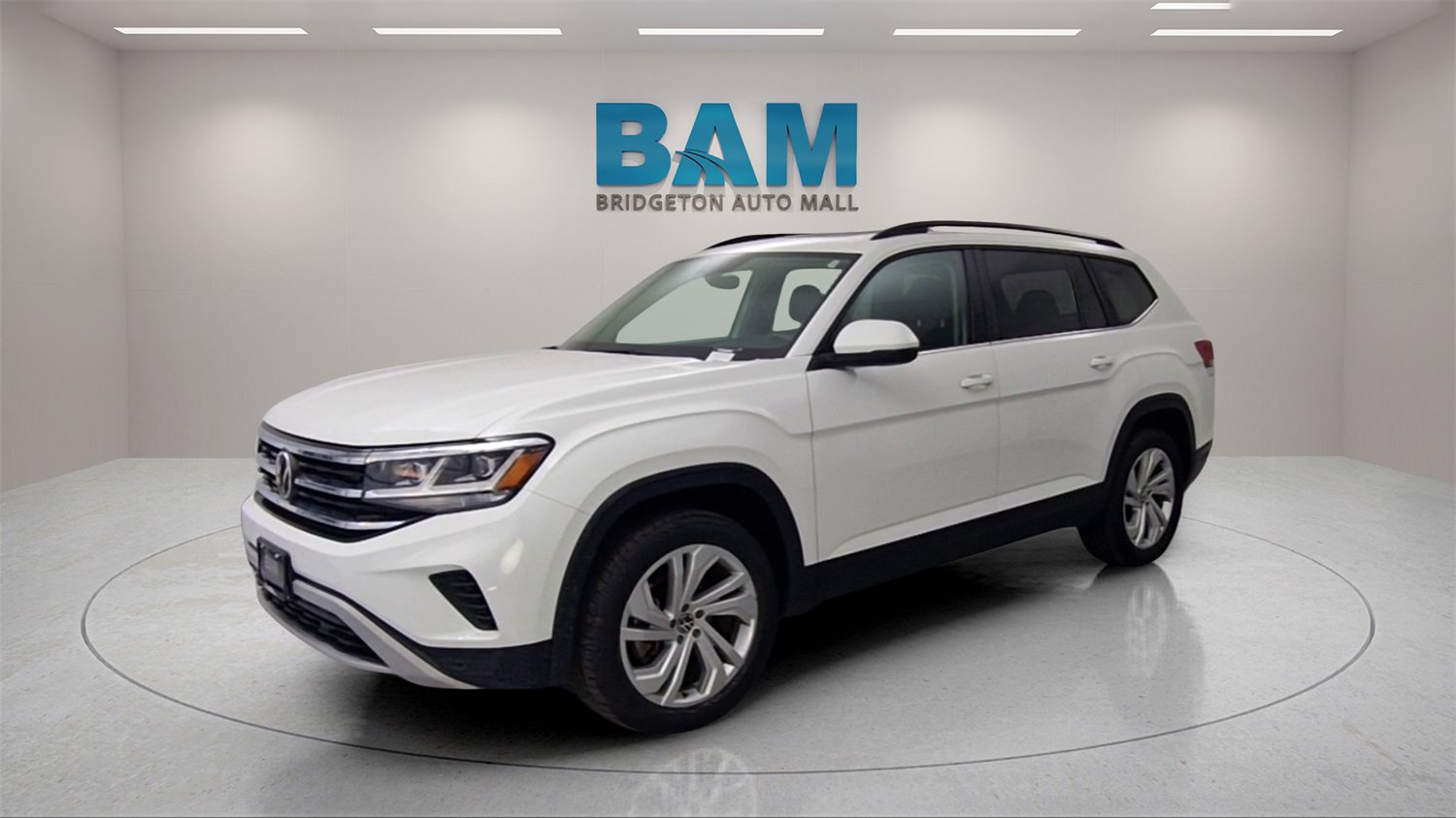 Used 2021 Volkswagen Atlas SE w/ Panoramic Sunroof Package image 3