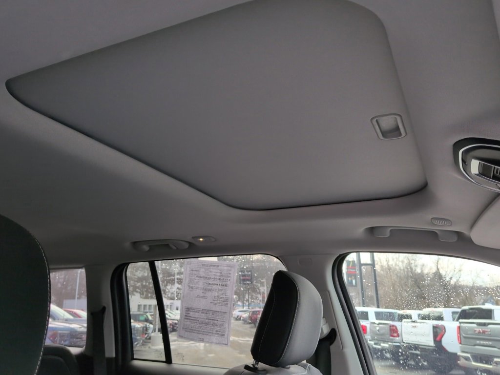 Used 2024 Jeep Grand Cherokee Laredo X w/ Trailer Tow Package image 18