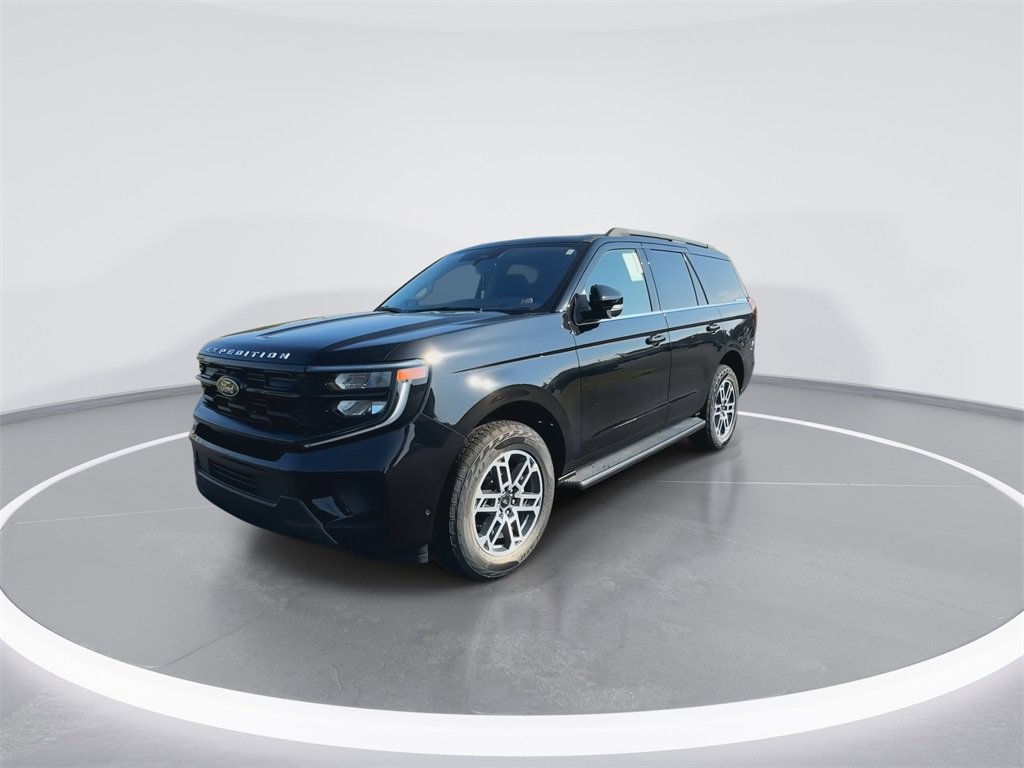 New 2025 Ford Expedition Active image 4