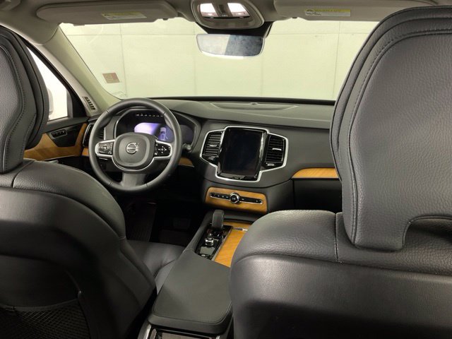 Certified 2024 Volvo XC90 T8 Plus w/ Protection Package Premier AWD/4WD image 13