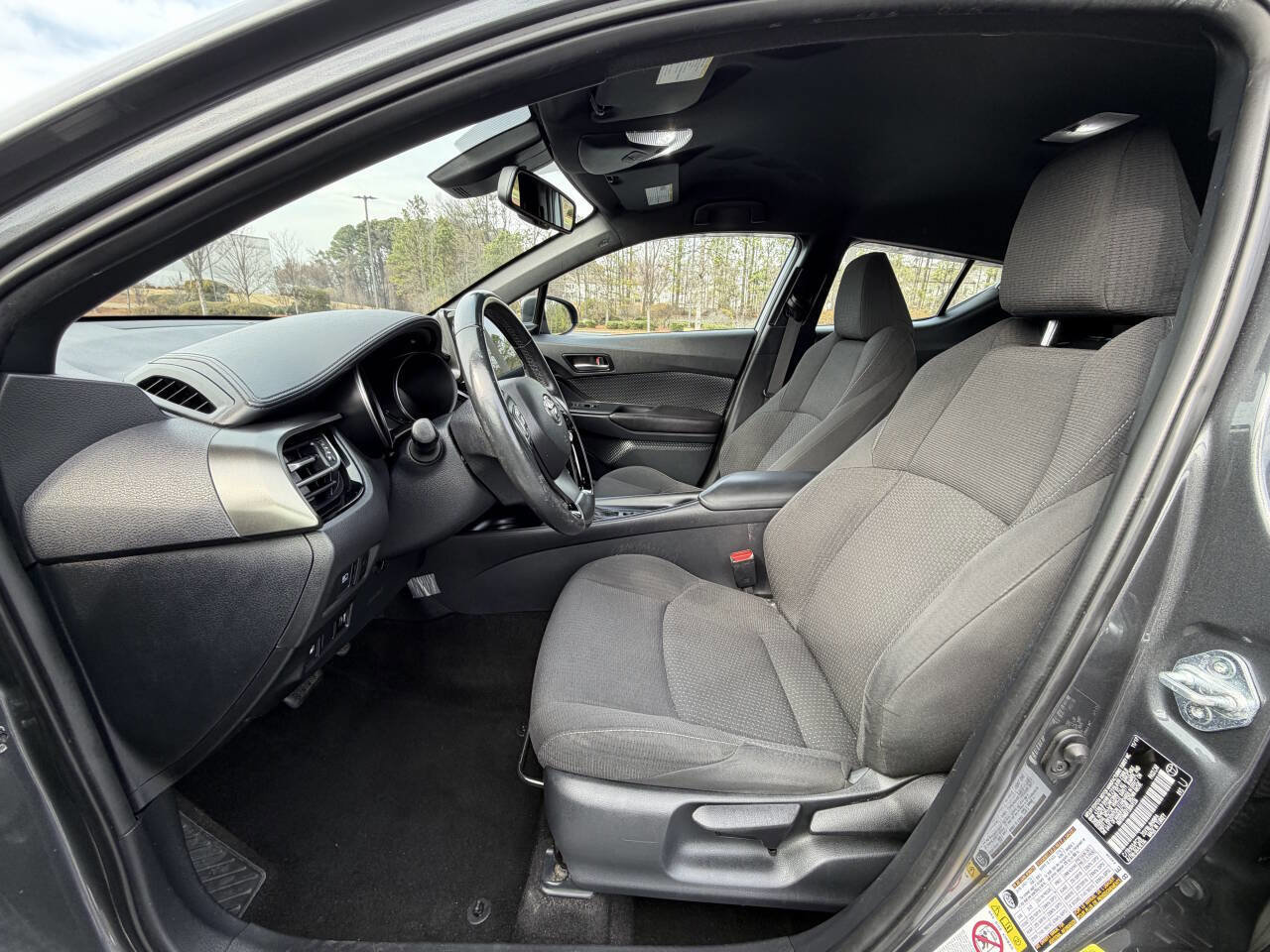 Used 2018 Toyota C-HR XLE image 10