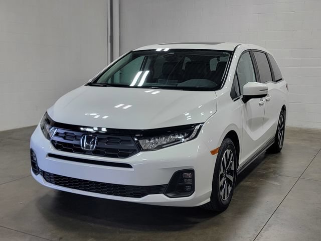 Certified 2026 Honda Odyssey EX-L image 2