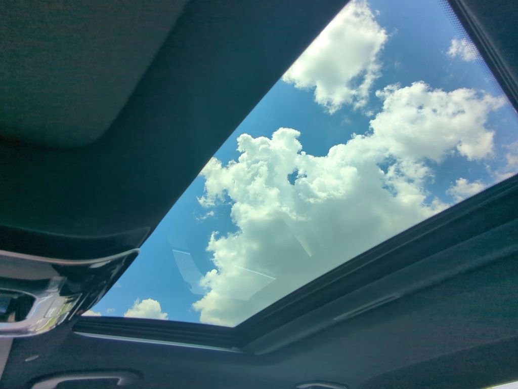 New 2025 Mercedes-Benz C 300 Sedan image 16