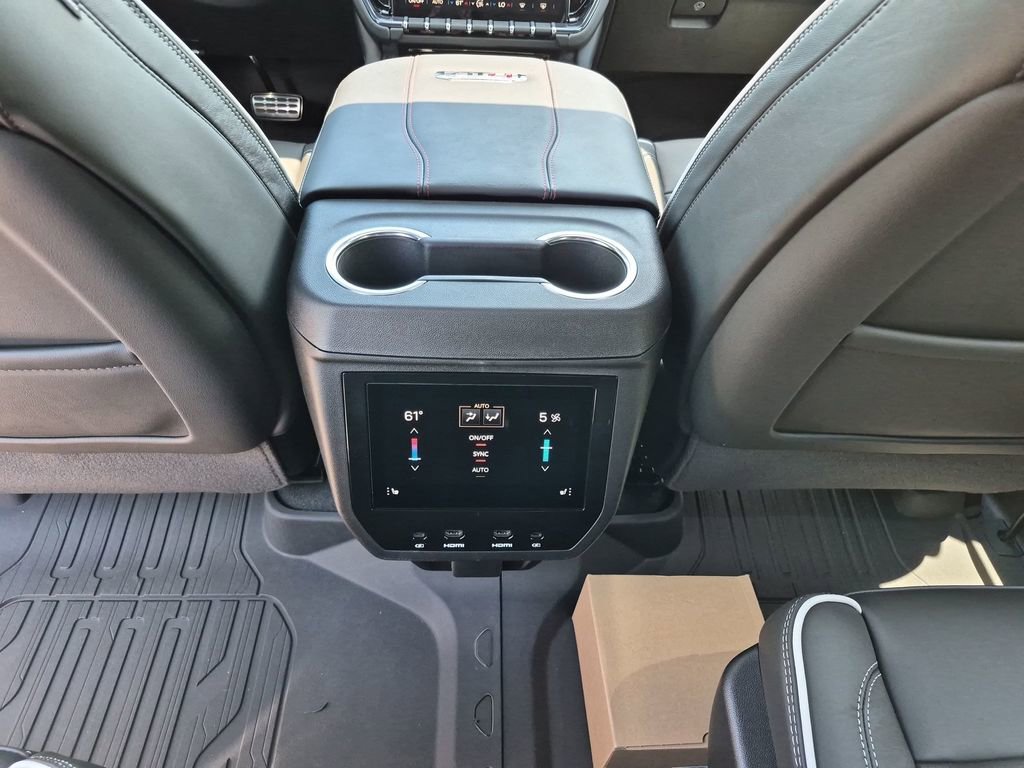 New 2026 GMC Yukon XL AT4 Ultimate AWD/4WD image 37