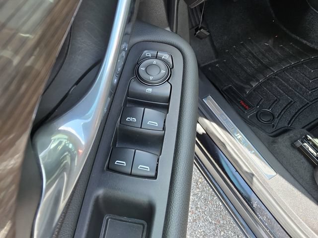 Certified 2024 GMC Terrain Denali w/ Black Diamond Edition AWD/4WD image 16