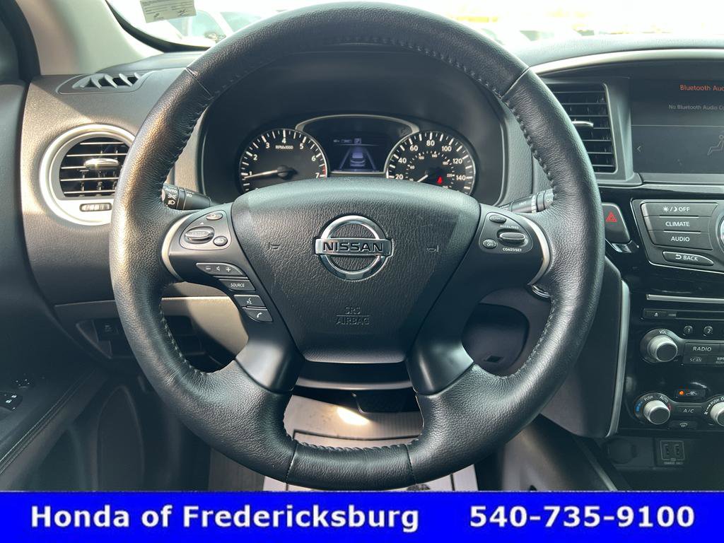 Used 2018 Nissan Pathfinder SV w/ SV All Weather Package image 19