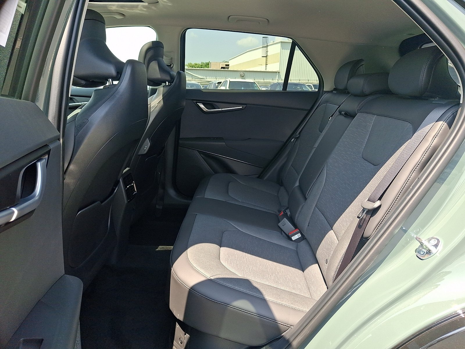 New 2026 Kia Niro SX Touring FWD image 6