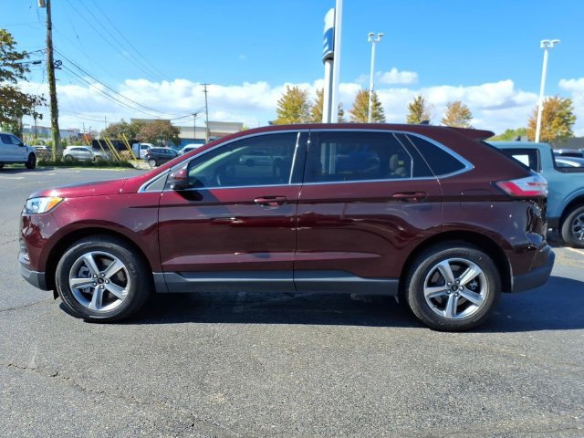 Used 2024 Ford Edge SEL w/ Convenience Package AWD/4WD image 4
