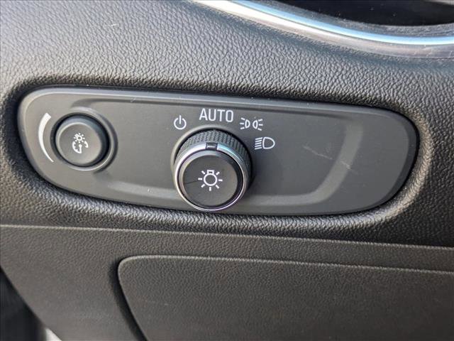 Used 2019 Chevrolet Malibu LT image 12