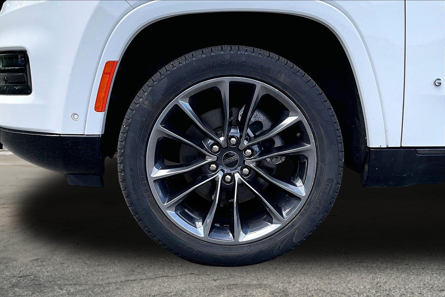Certified 2025 Jeep Grand Wagoneer Series II Obsidian w/ Quick Order Packagew 28T AWD/4WD image 8