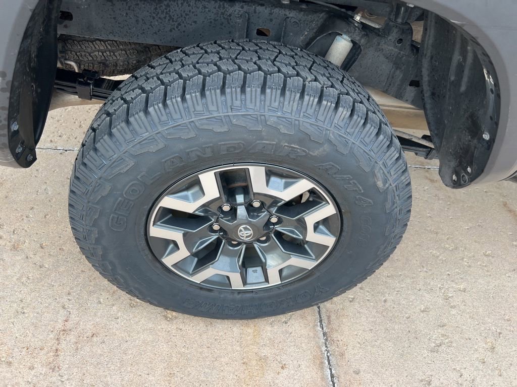 Used 2023 Toyota Tacoma TRD Off-Road w/ Technology Package image 29