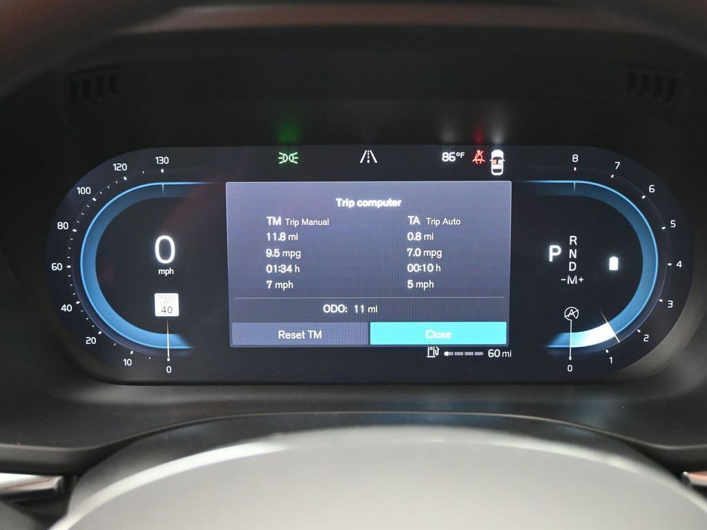 New 2025 Volvo XC60 B5 Core w/ Protection Package Premier image 9