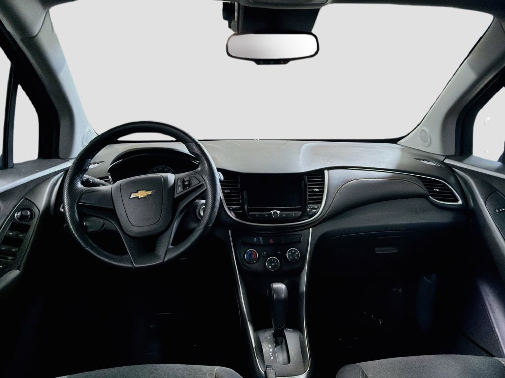 Used 2018 Chevrolet Trax LS FWD image 19
