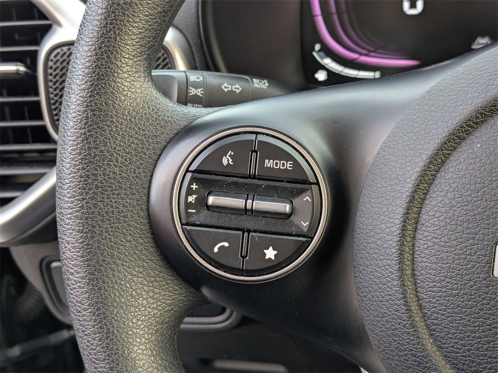 Used 2024 Kia Soul LX w/ Option Group 015 image 17