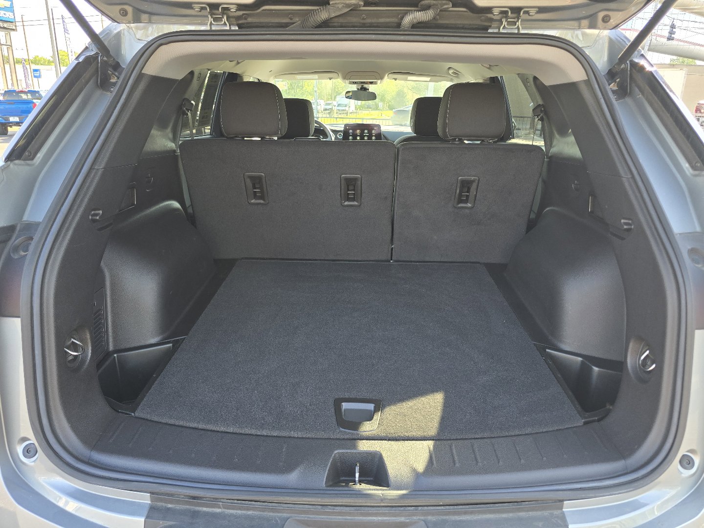 Used 2023 Chevrolet Blazer LT w/ Midnight/Sport Edition FWD image 22