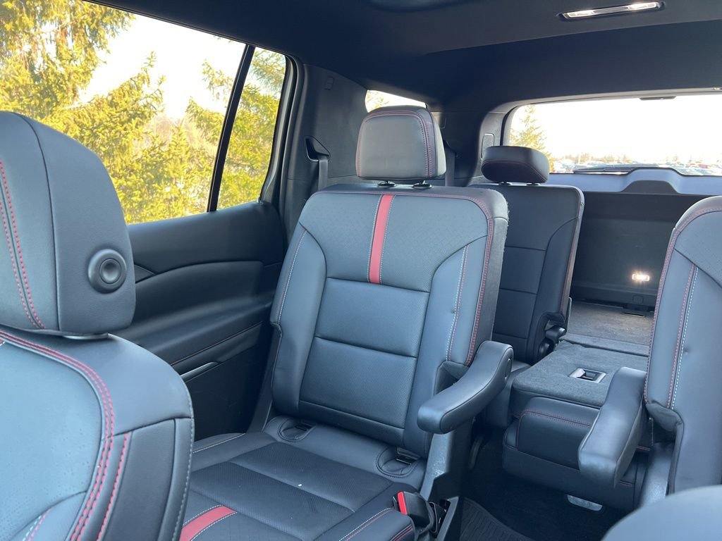 Used 2024 Chevrolet Traverse RS w/ LPO, Floor Liner Package image 28