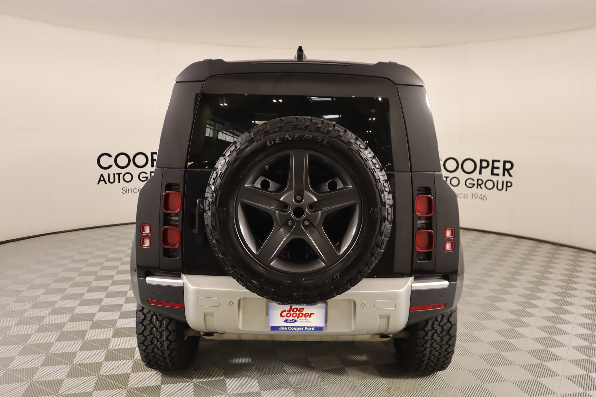 Used 2020 Land Rover Defender 110 SE AWD/4WD image 22