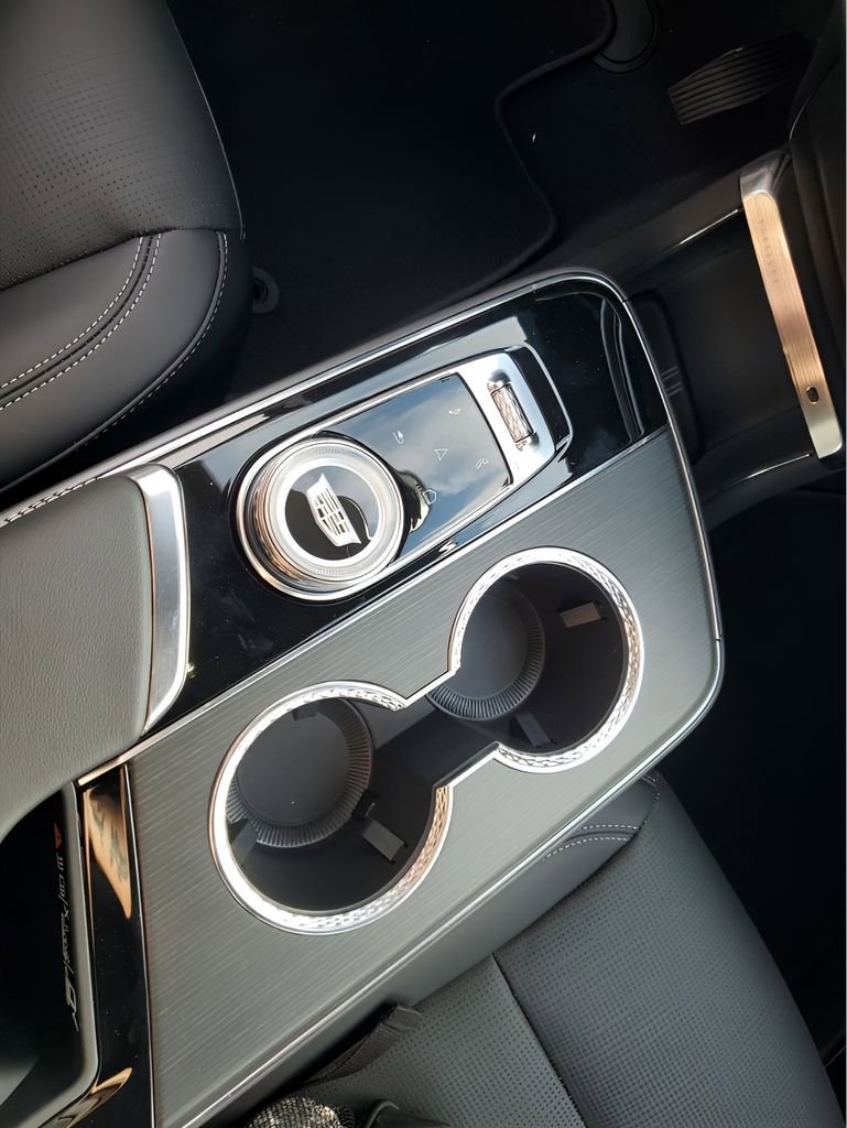 New 2026 Cadillac Lyriq Sport image 39