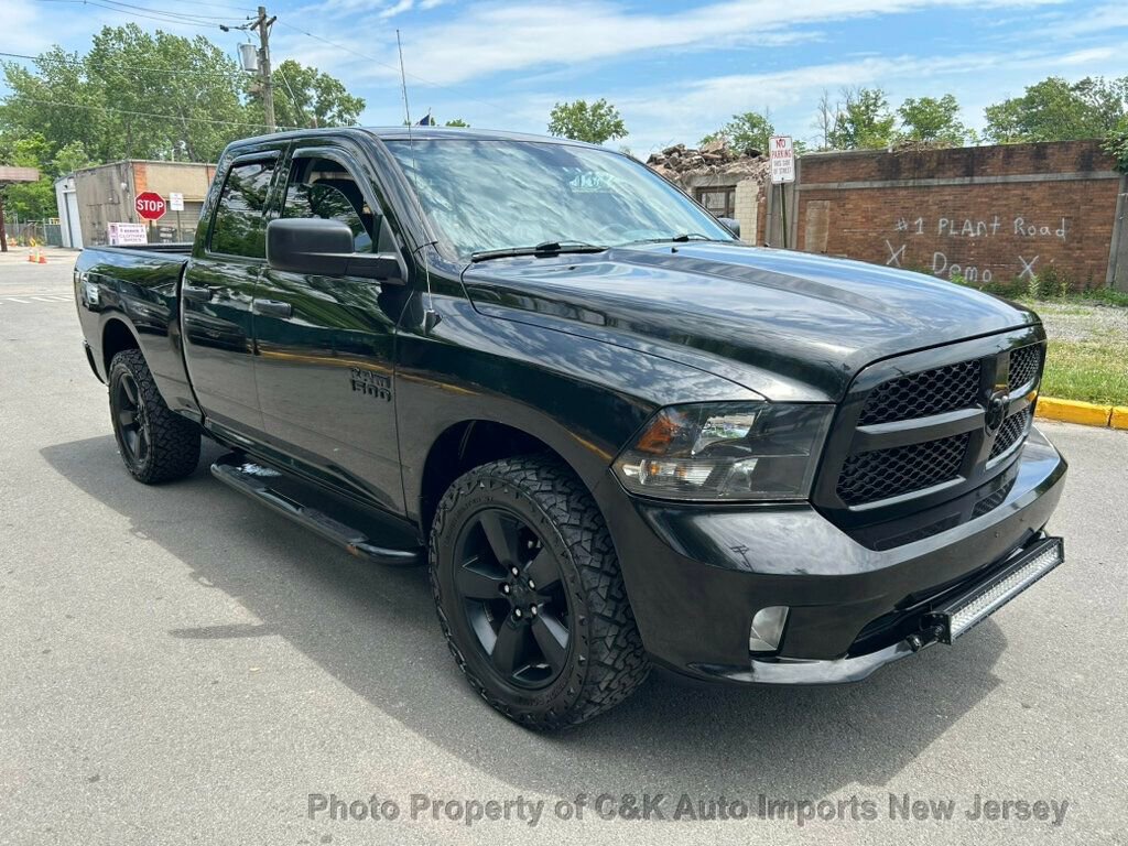Used 2018 RAM 1500 Express w/ Black Ram 1500 Express Group AWD/4WD image 6