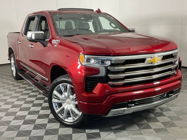 Used 2022 Chevrolet Silverado 1500 High Country w/ High Country Premium Package AWD/4WD image 46