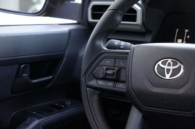 Used 2026 Toyota Tacoma SR5 AWD/4WD image 22