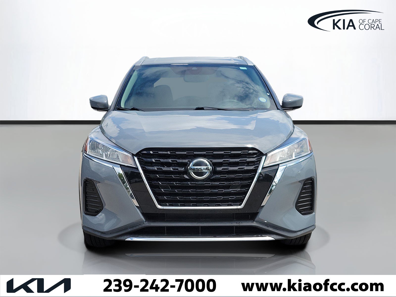 Used 2021 Nissan Kicks SV w/ Interior Electronics Package FWD image 2