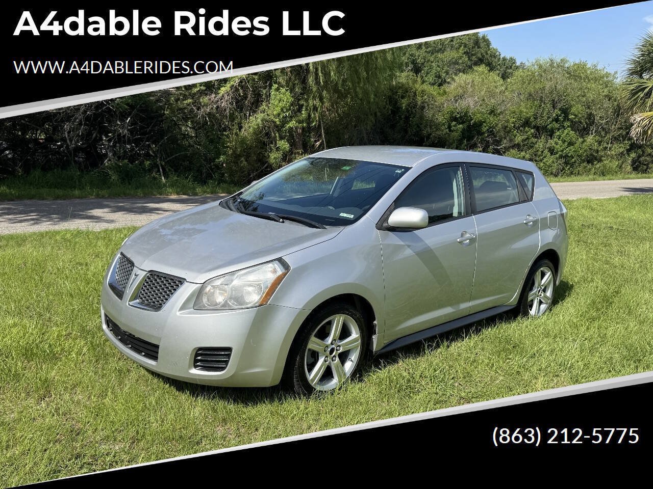 Used 2009 Pontiac Vibe w/ Preferred Package FWD image 1