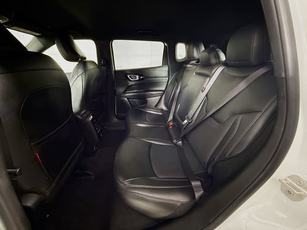 Used 2024 Jeep Compass Trailhawk AWD/4WD image 28