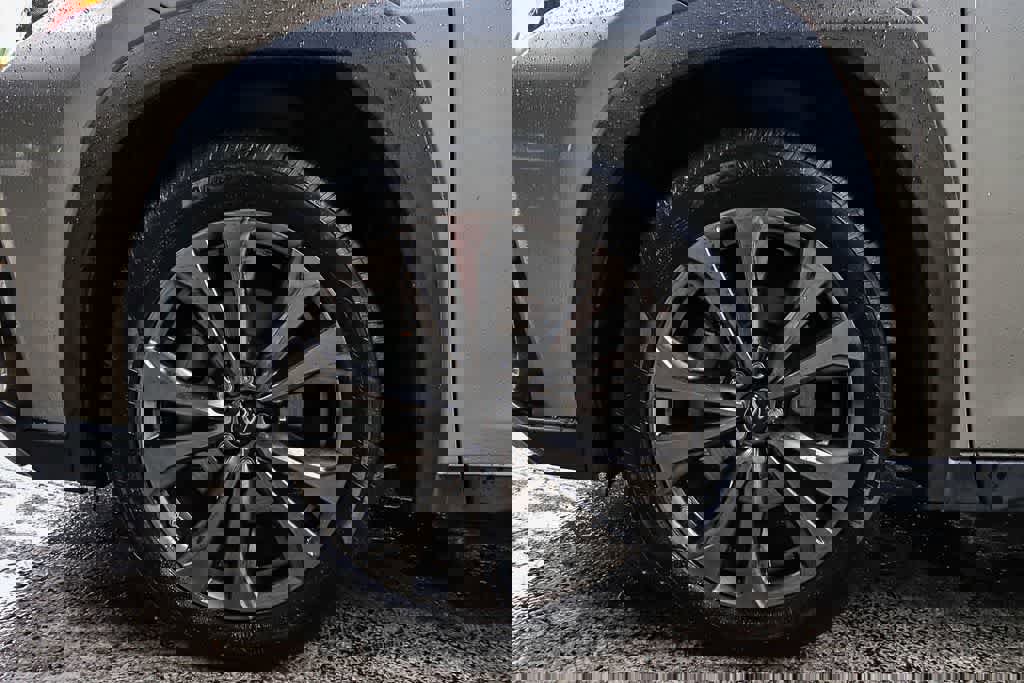 Used 2019 Lexus UX 200 F Sport w/ F Sport Premium Package image 11