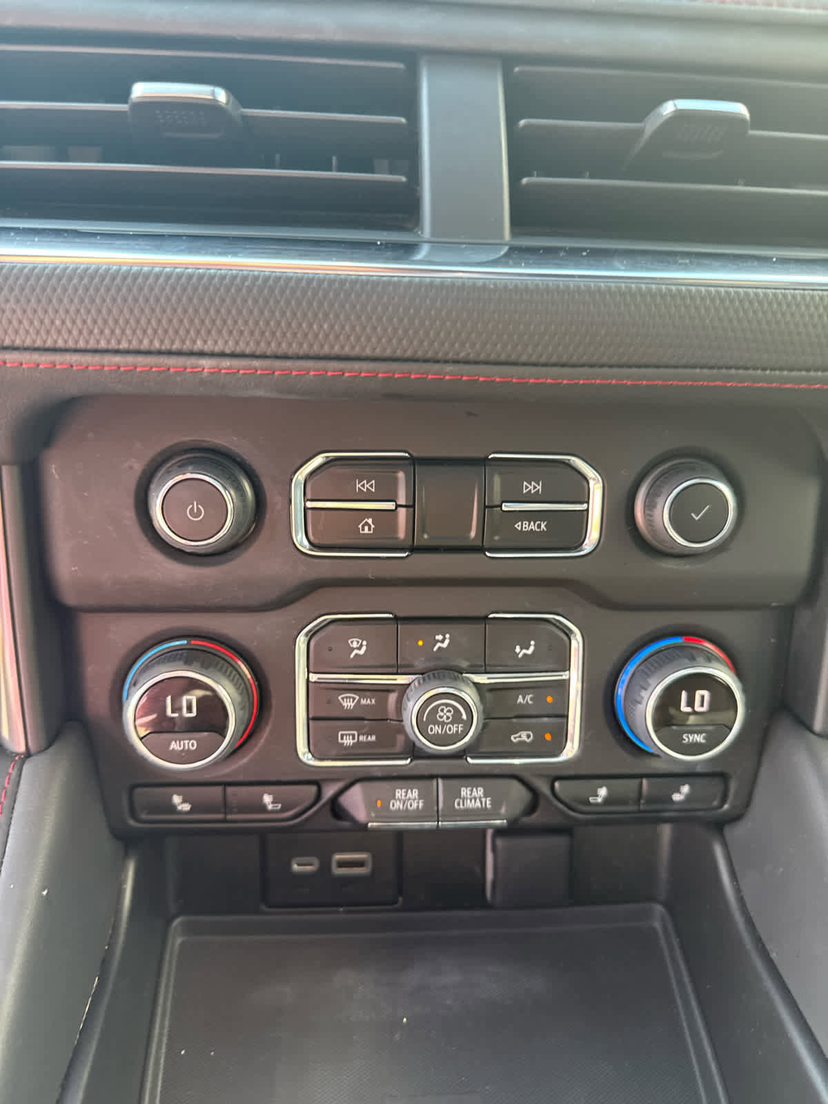 Used 2022 Chevrolet Tahoe RST w/ Luxury Package image 26