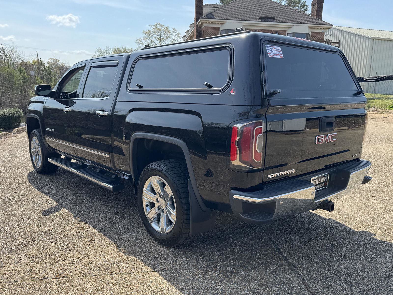 Used 2017 GMC Sierra 1500 SLT image 7