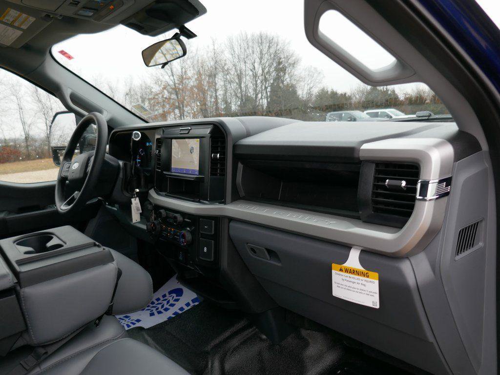 New 2026 Ford F250 XL w/ XL Off-Road Package image 10