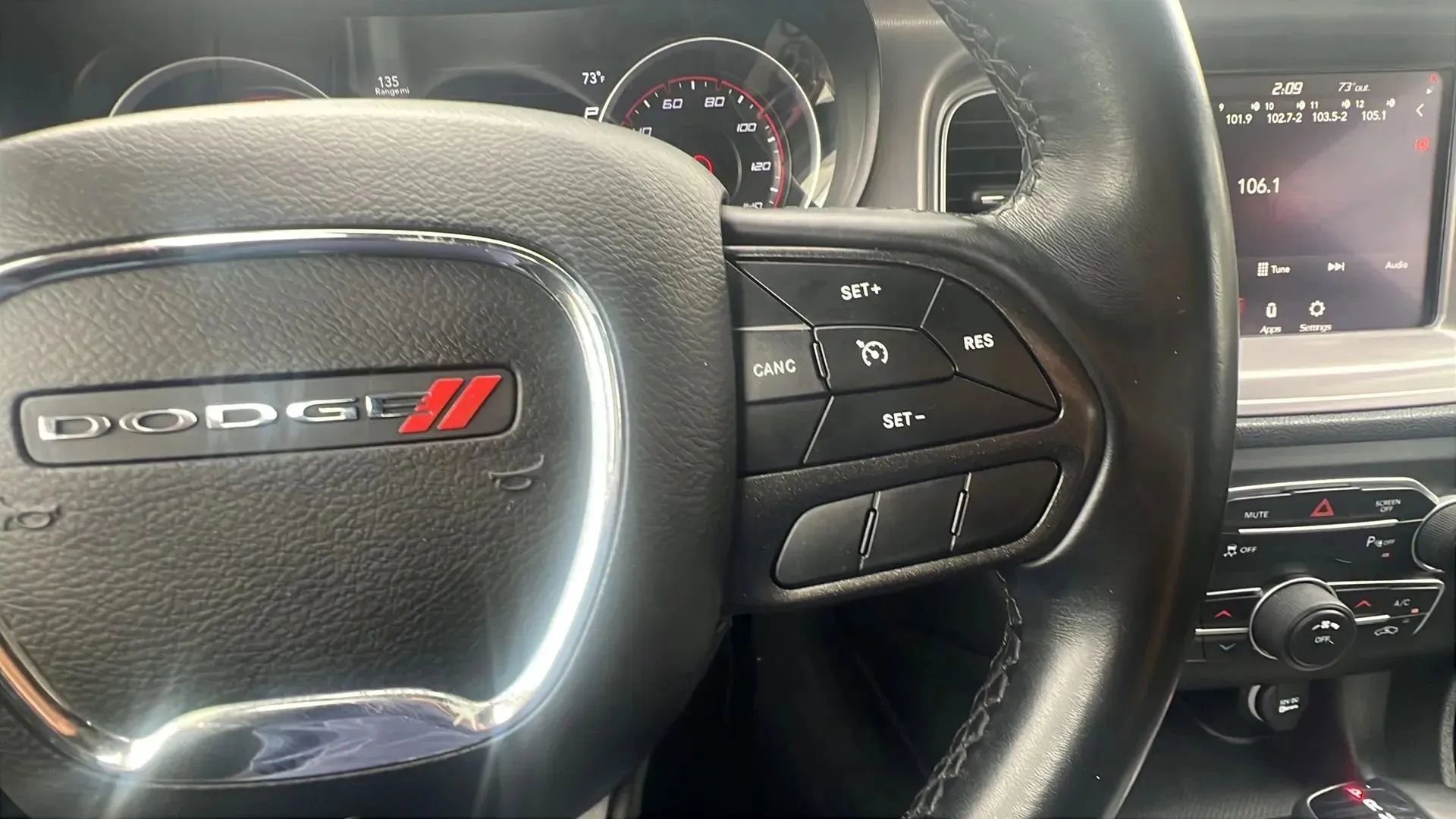 Used 2023 Dodge Charger SXT RWD image 15