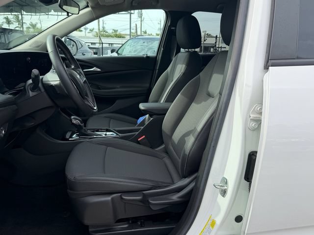 Certified 2024 Buick Encore GX Preferred FWD image 12