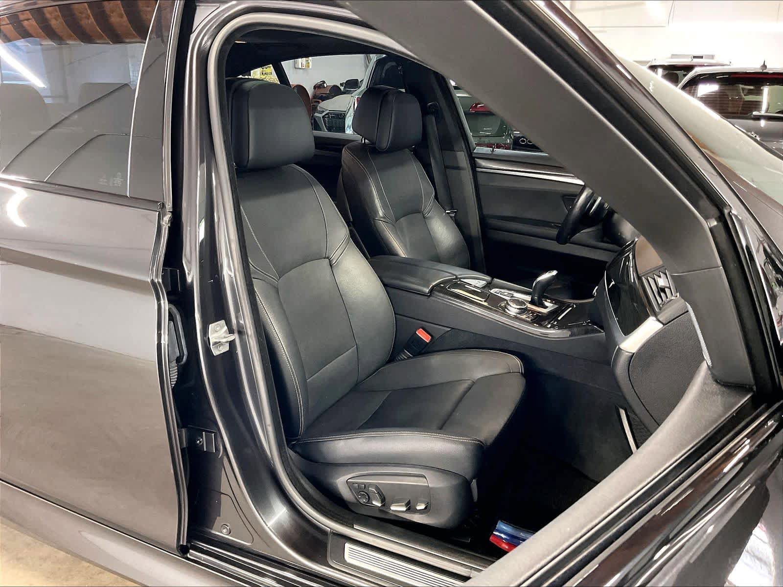 Used 2014 BMW 535i xDrive Sedan AWD/4WD image 10