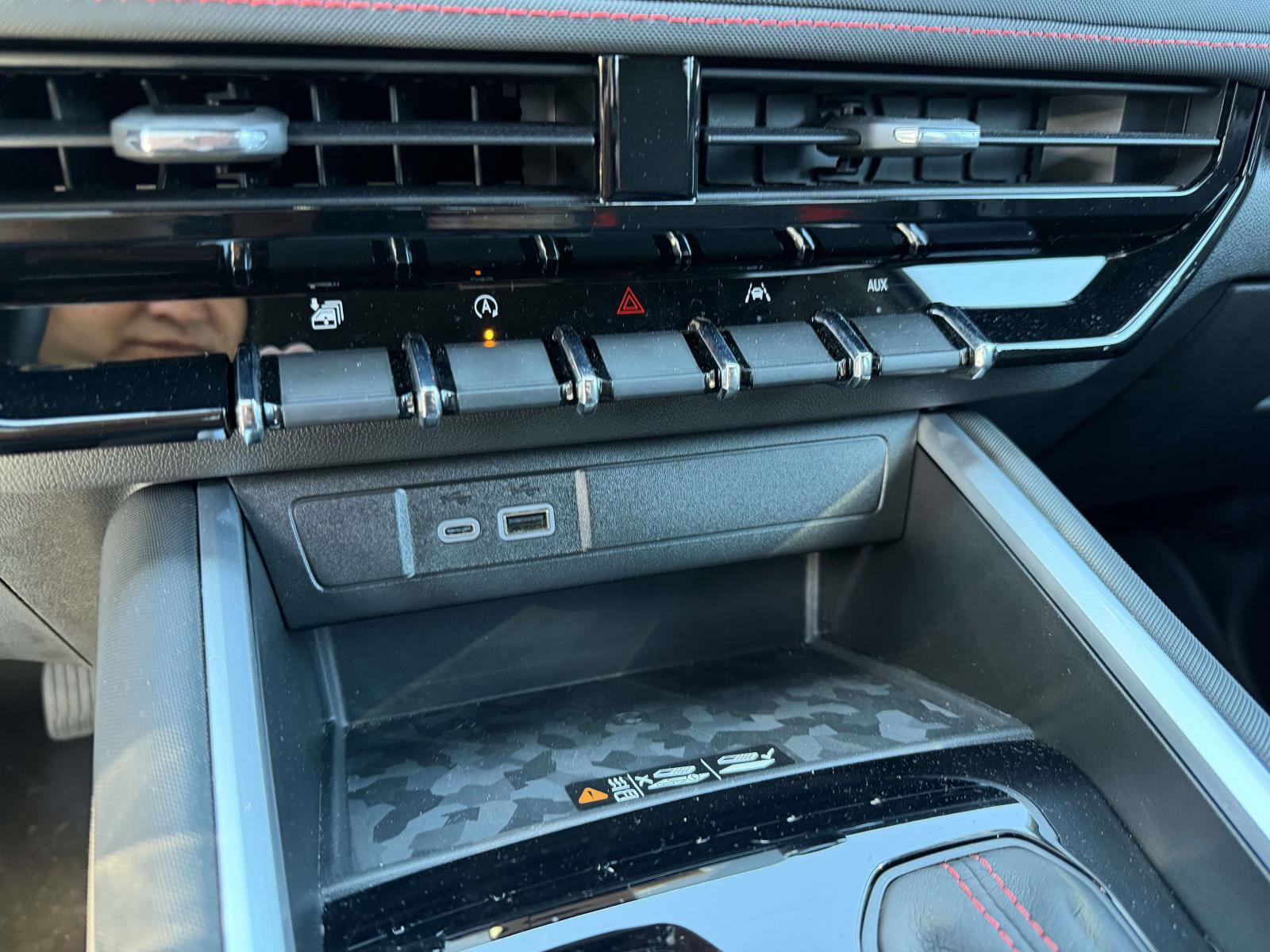 Certified 2024 Chevrolet Colorado Z71 w/ Z71 Convenience Package 2 image 24