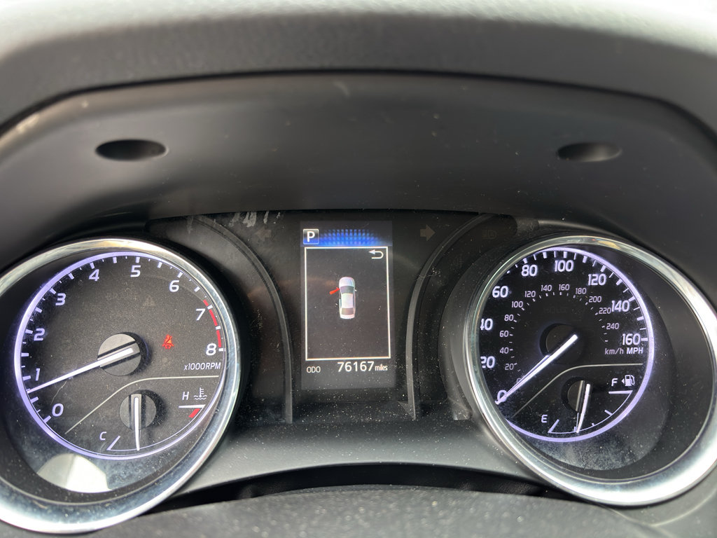 Used 2020 Toyota Camry LE FWD image 9