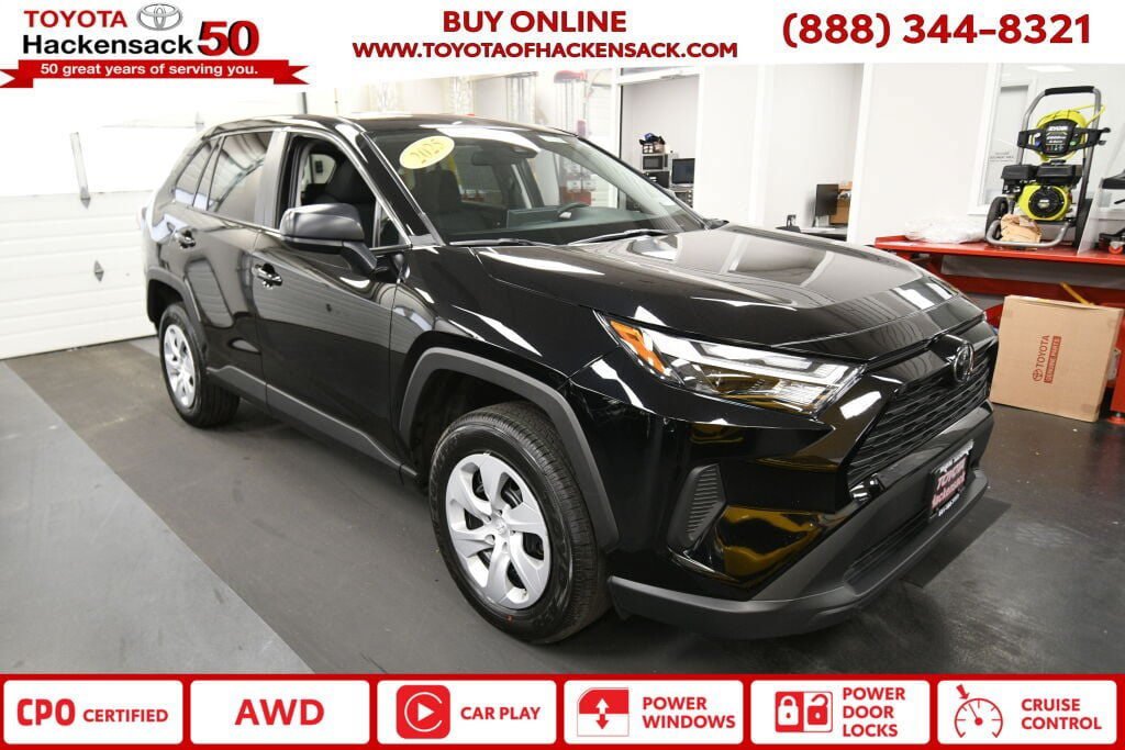 Certified 2025 Toyota RAV4 LE AWD/4WD image 1